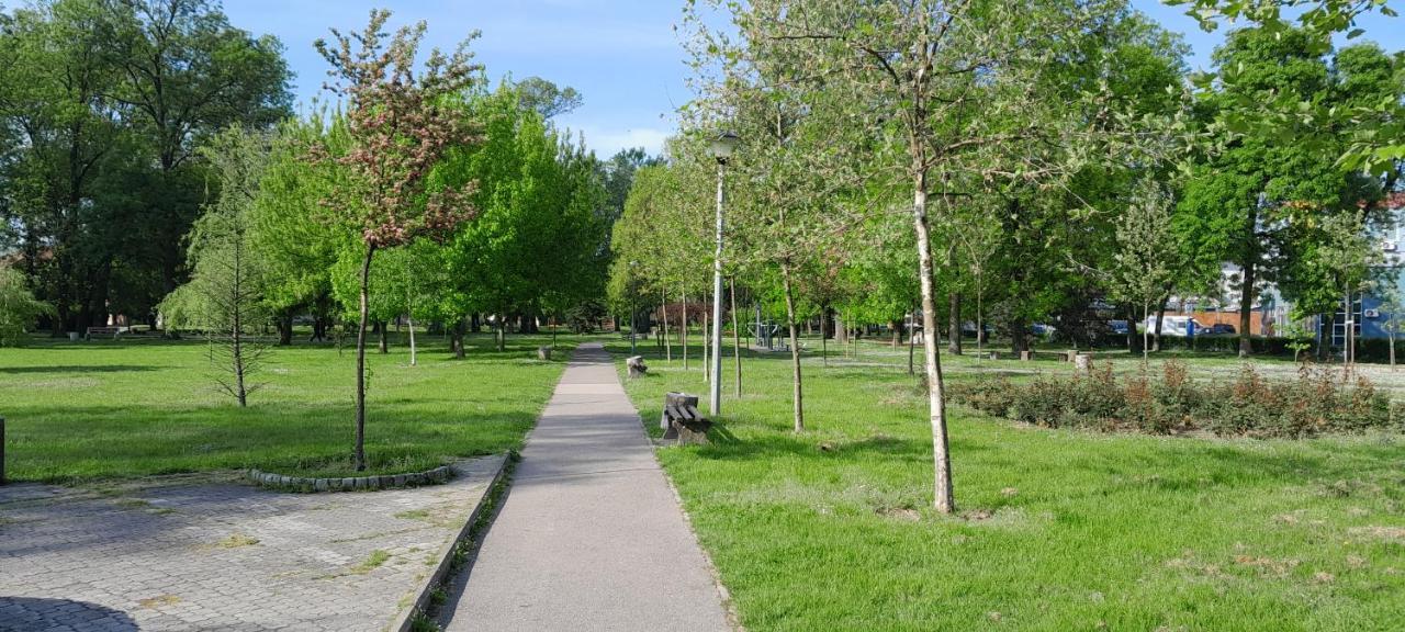 Apartman 222 Brcko Luaran gambar